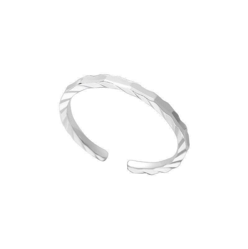 Women's Sier Irregular Carven Design Cut Fashion Simple Glossy Hammered Ring