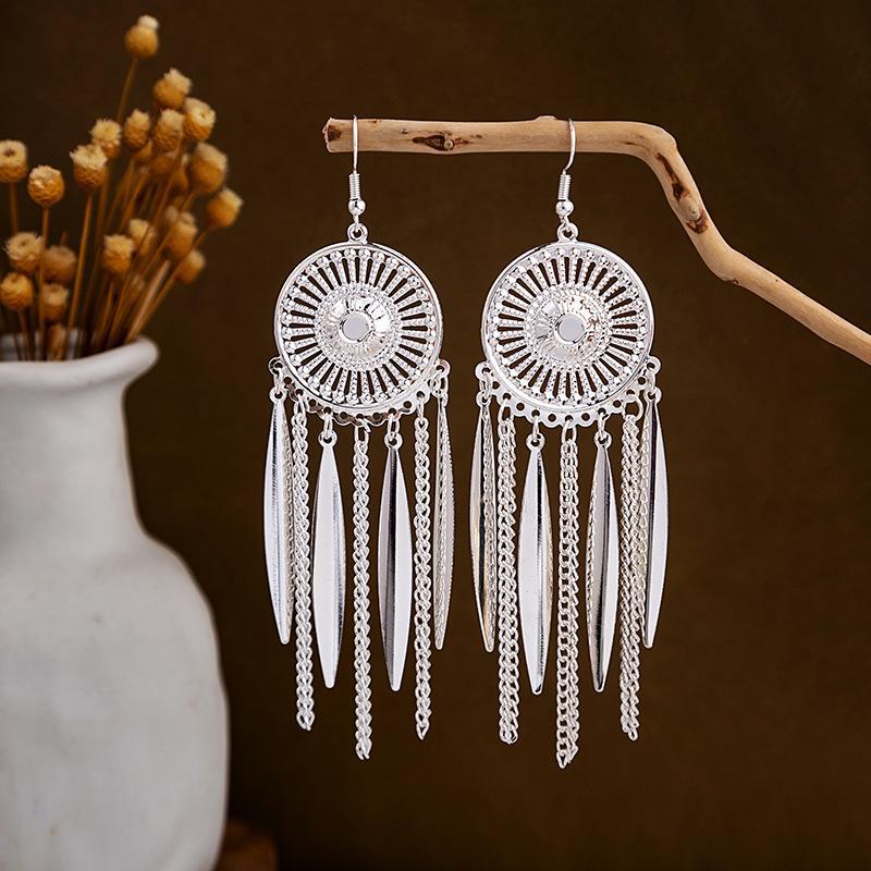 Hollowed Fashion Exotic Retro Artistic Classical Earrings
