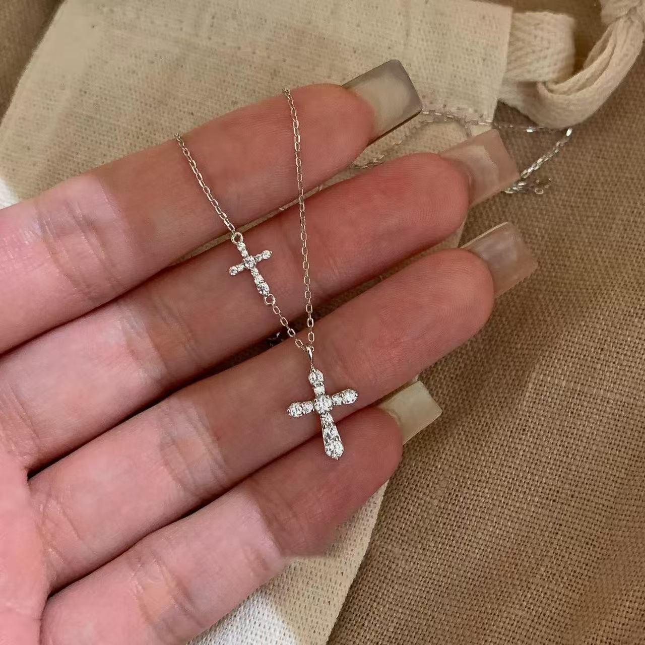 Women's Sier-plated Gold Double Cross Flash Exquisite Simple High-grade Sense Necklace