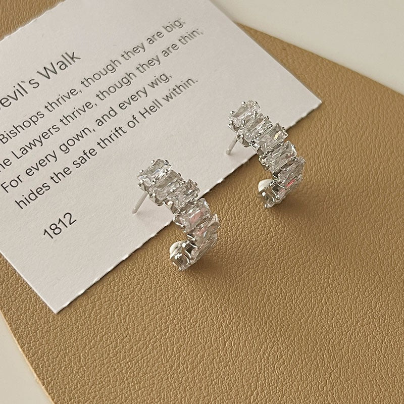 Women's Luxurious Style Long Fringed Pearl Niche Design Earrings