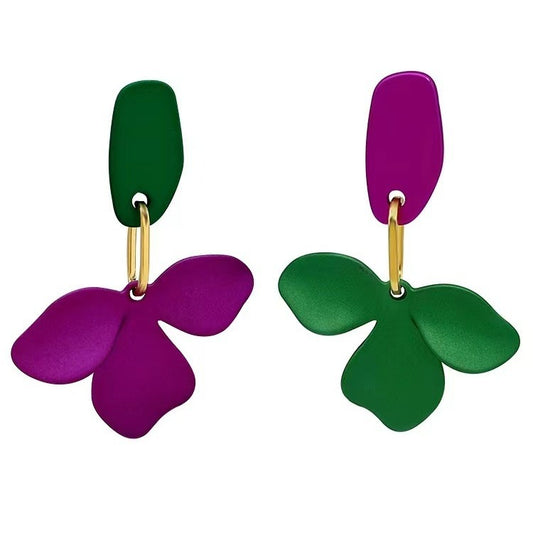 Women's Retro Flower Exaggerated High-grade Elegant Purple Earrings