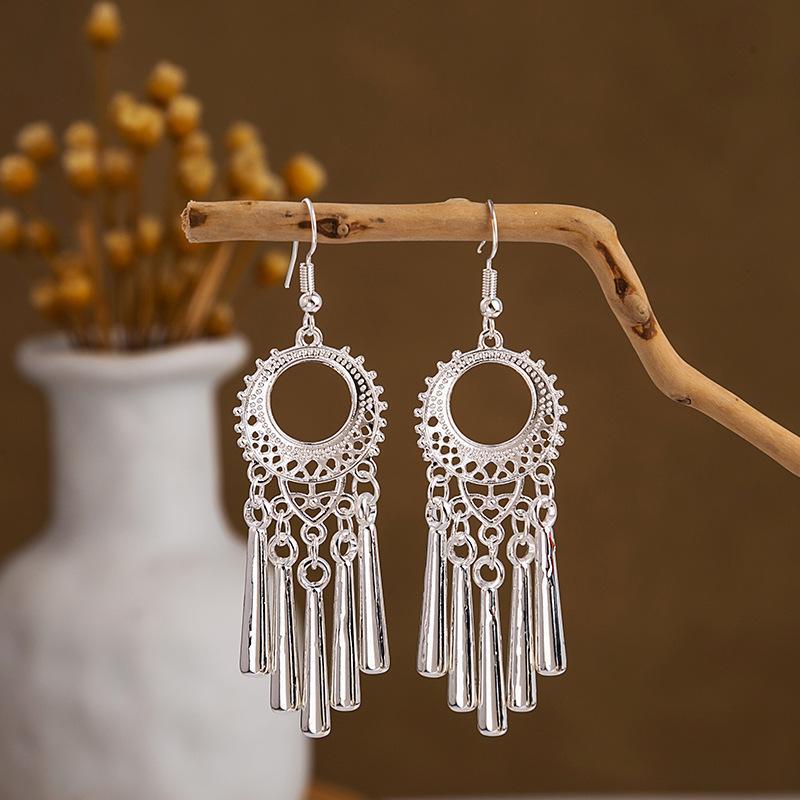 Hollowed Fashion Exotic Retro Artistic Classical Earrings