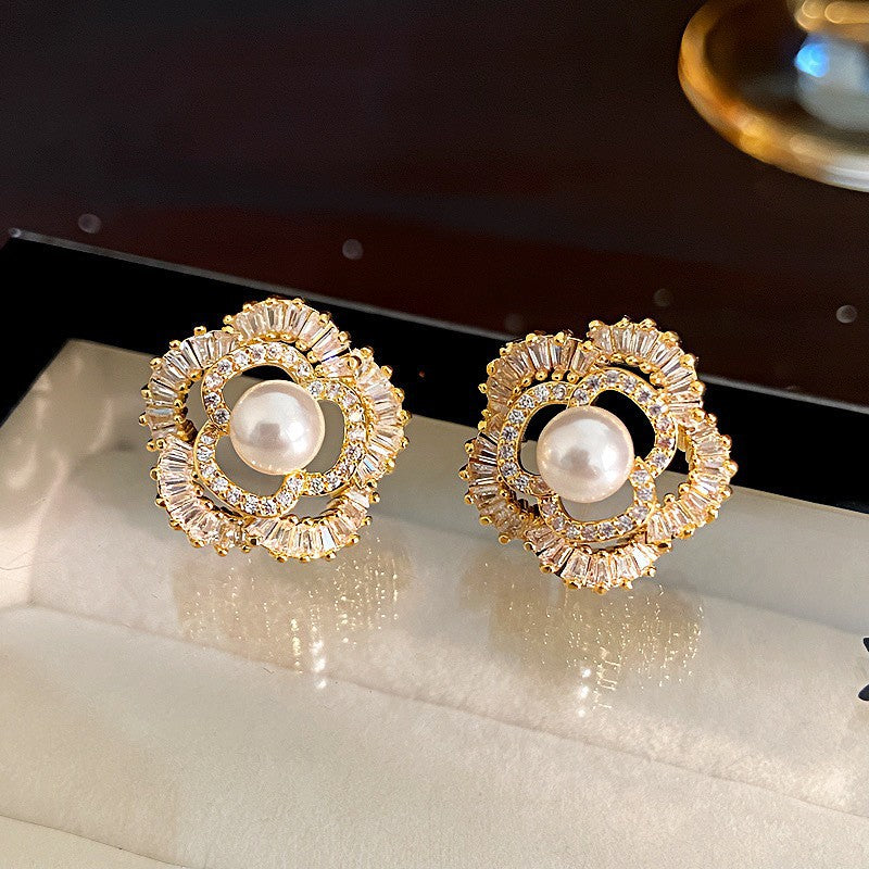 Shining Diamond Irregular Round Female Special Earrings