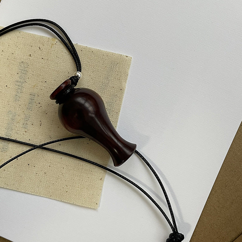 Niche Design Ebony Gourd Retro Long Simple Necklaces