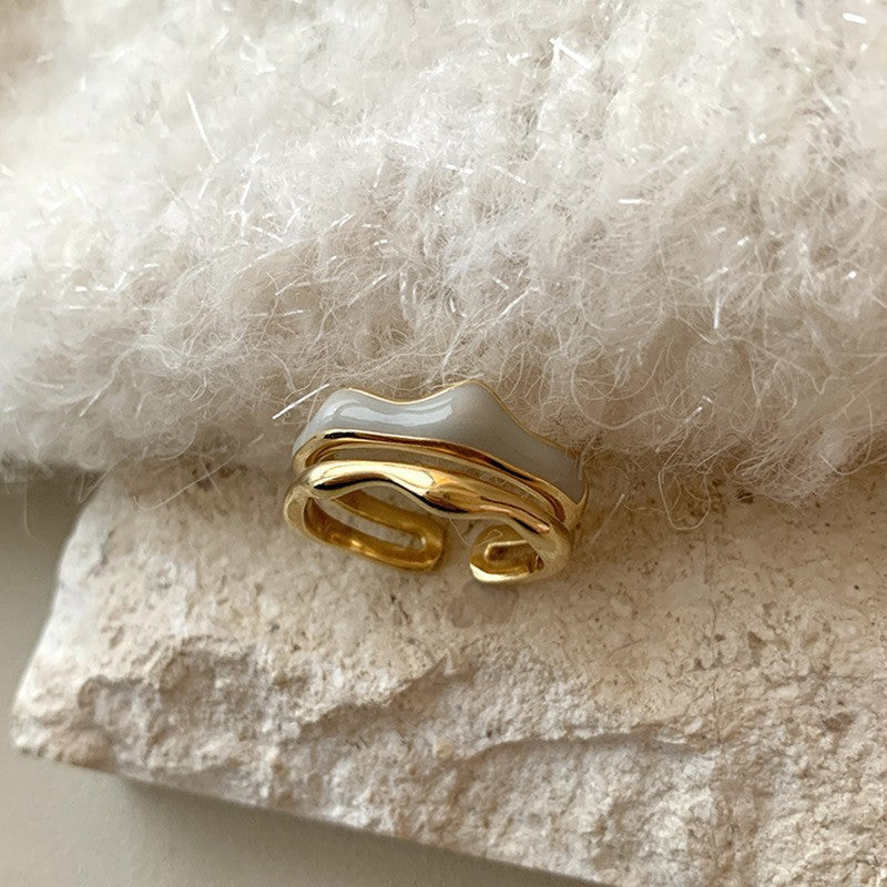 Women's Ornament Vintage Style Gold-plated Brushed Light Rings