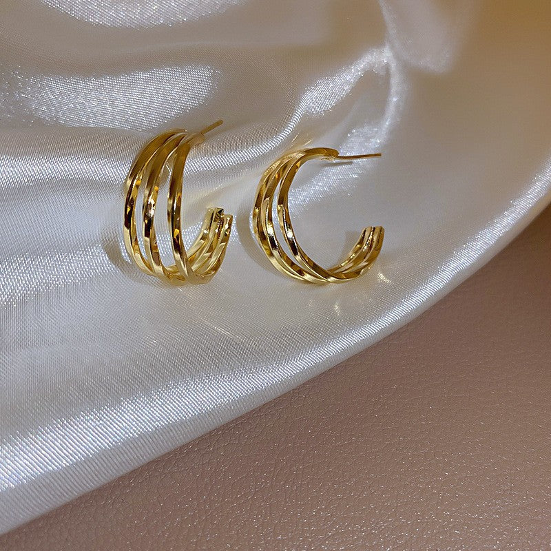 Geometric Butterfly Pearl Affordable Luxury Fashion Earrings