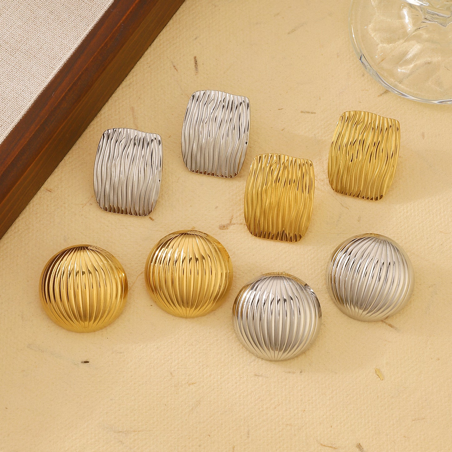 Oval Stainless Steel Personality Geometric Trend Peach Heart Earrings