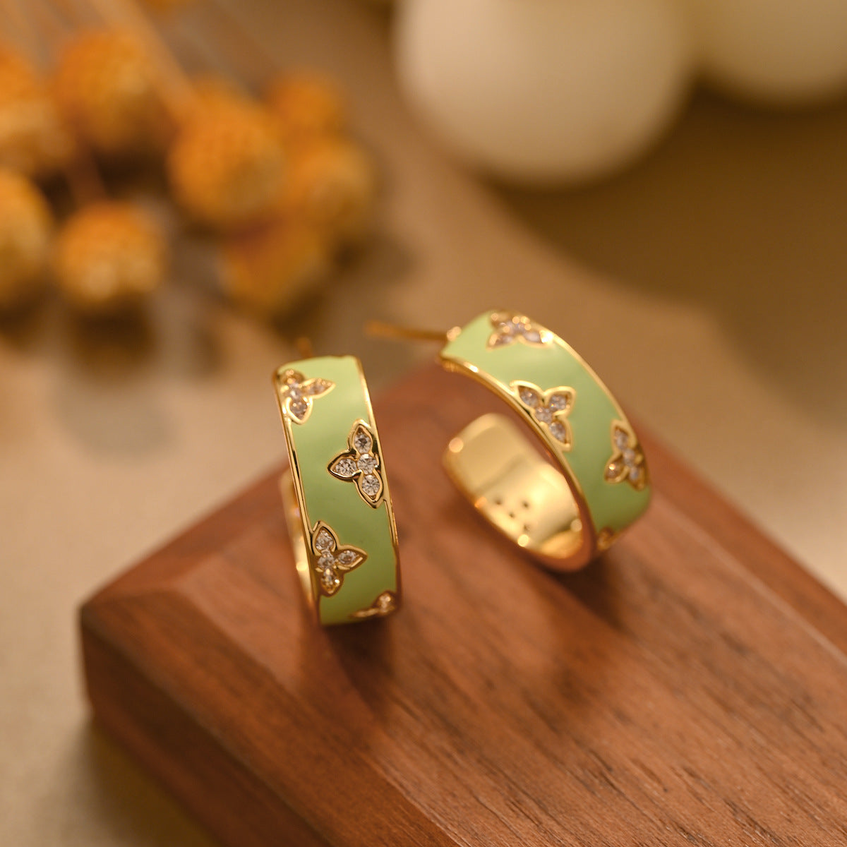 Women's Needle Round Irregular Vintage Metal High Earrings