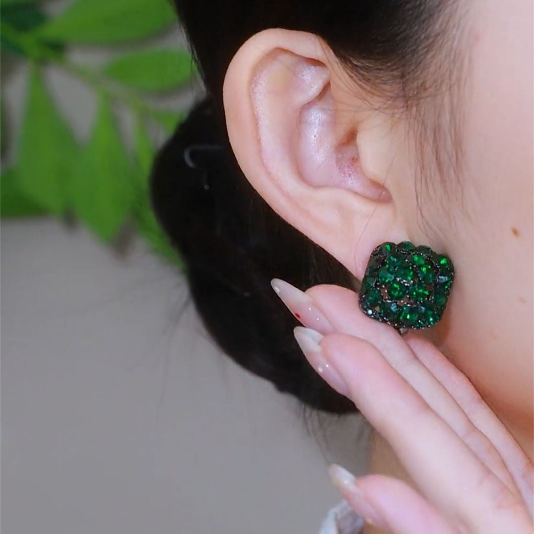 Women's Green Square Retro Full Diamond Ear Clip Design Earrings