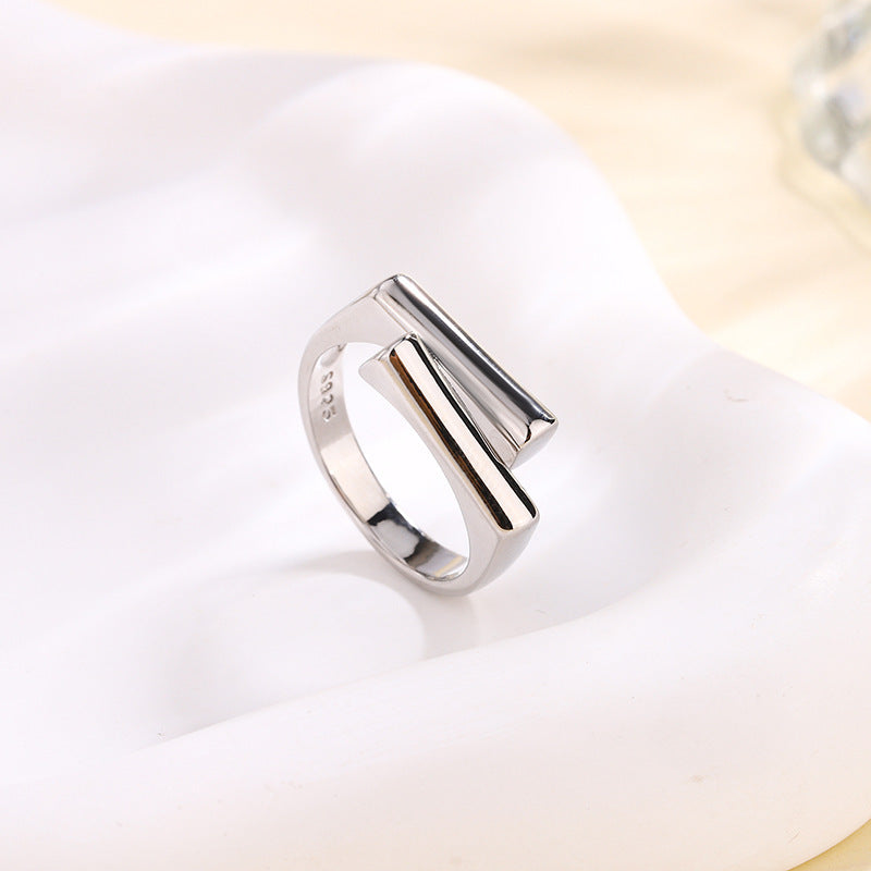 Simple Staggered Long Block Design Cold Rings