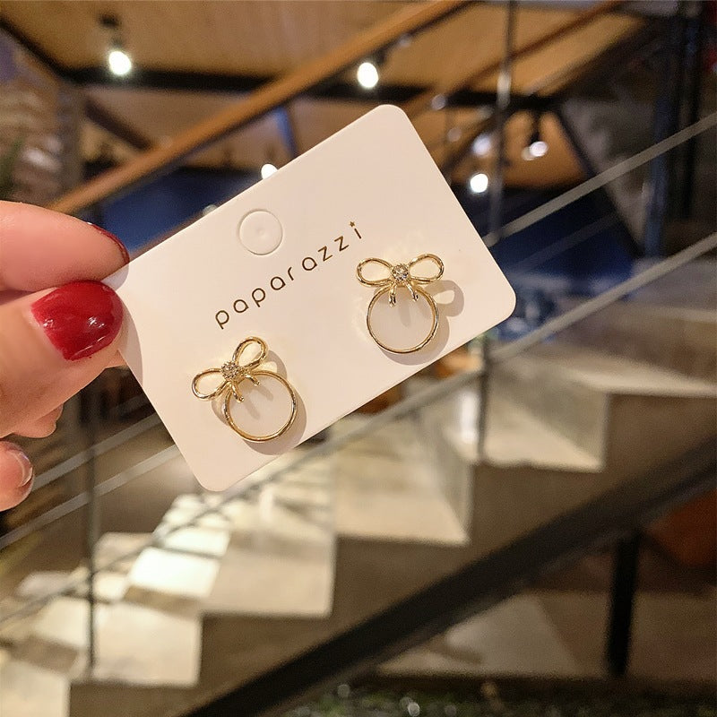 Women's Luxury High-grade Sier Needle Simple Elegance Earrings
