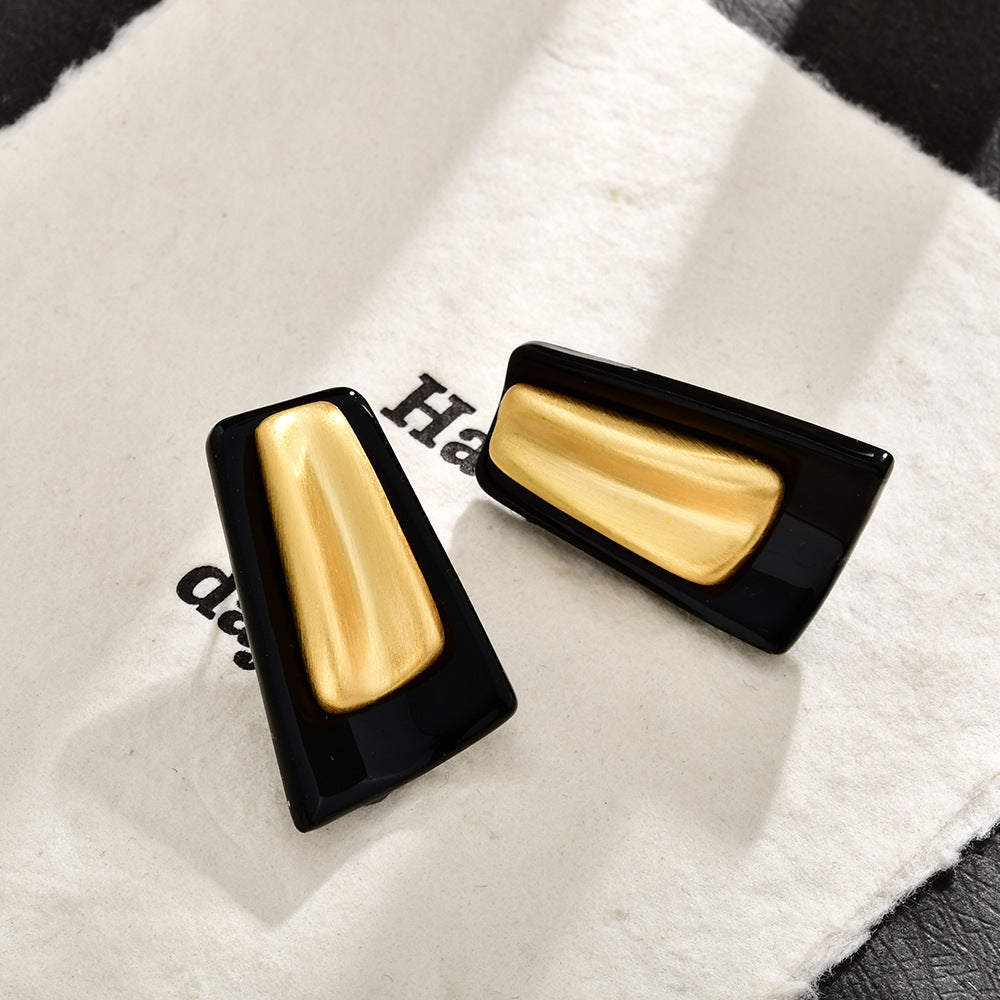 Women's Fashion Personality Geometry Commuter For Cold Style Stud Earrings