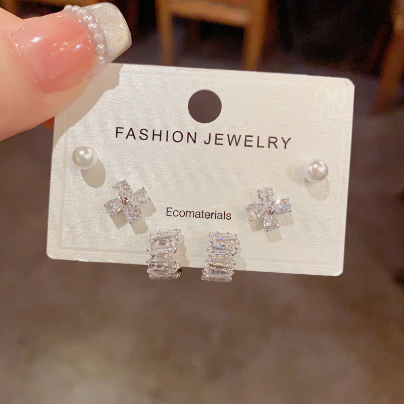Women's French Entry Lux Pearl Zircon Arc Earrings