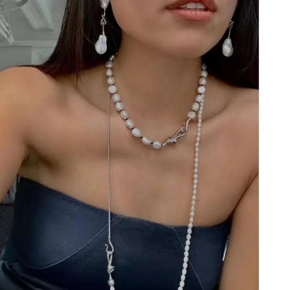 Women's Natural Pearl String Button Niche Design Retro Sier High-grade Necklaces