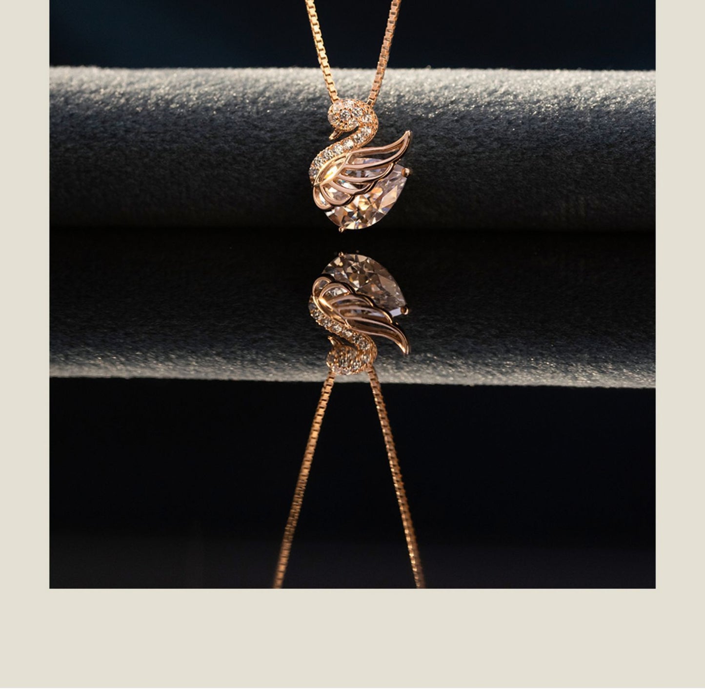 Women's Swan High Sense Entry Lux Elegant Necklaces