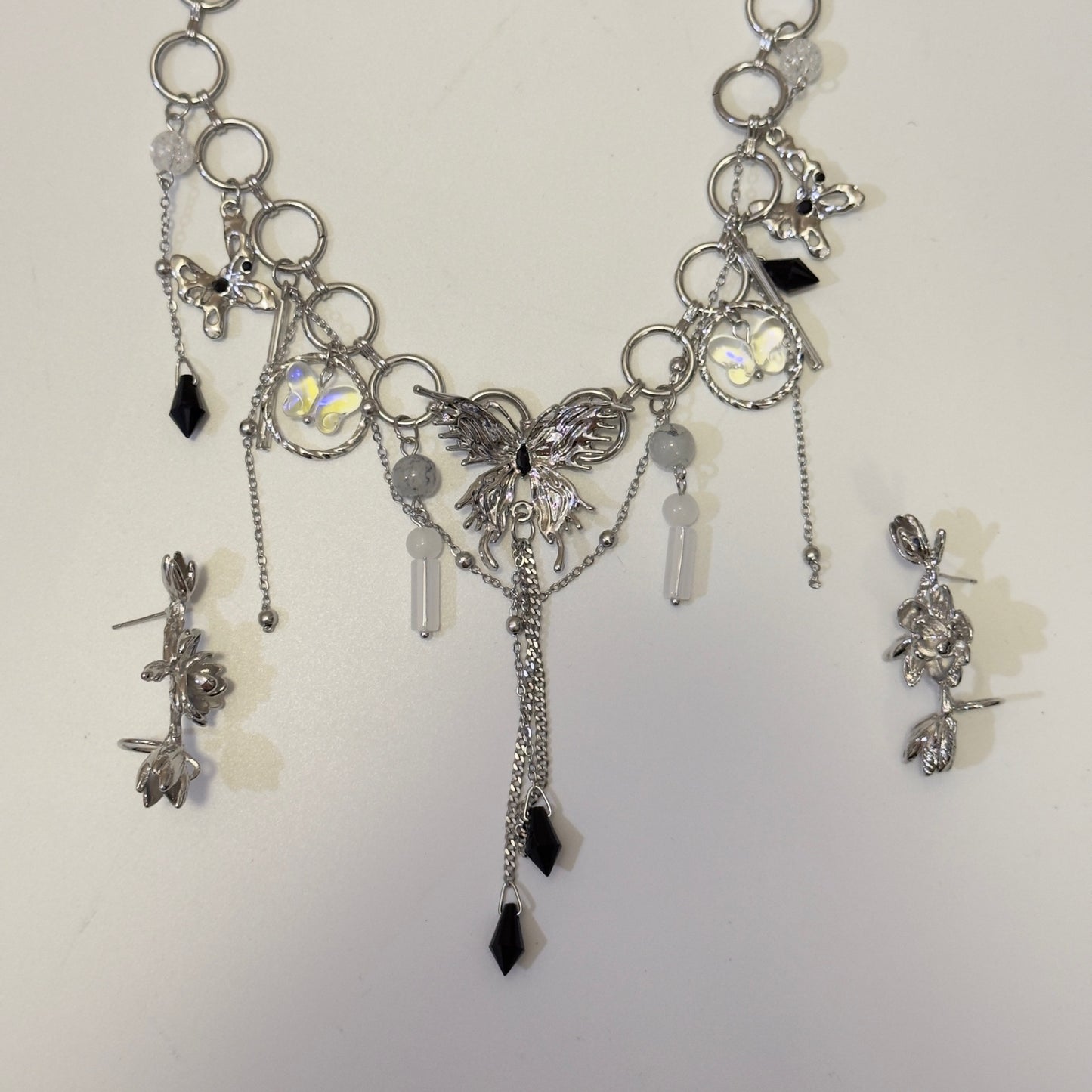 Women's Light Luxury Sweet Cool Hot Niche Clavicle Chain Flower Ear Necklace