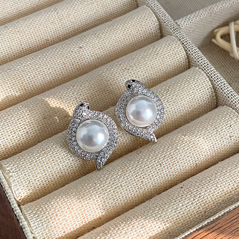 Shining Diamond Irregular Round Female Special Earrings