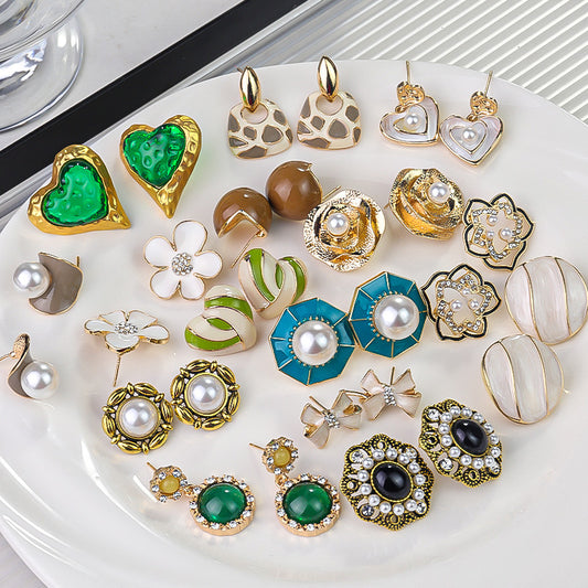 Style Vintage Court Dripping Oil Flower Earrings