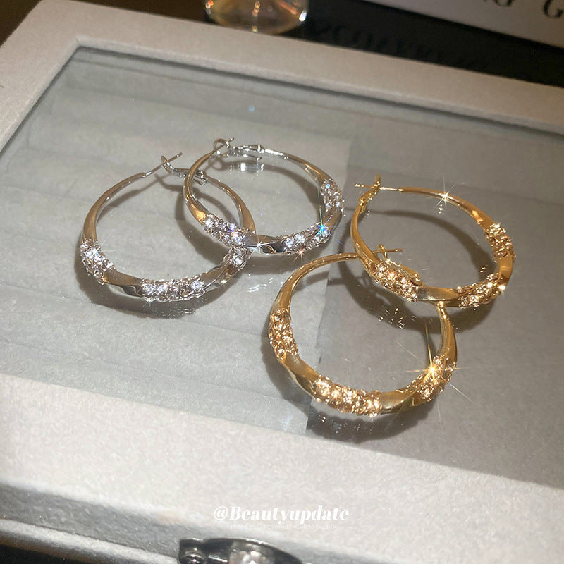 Sier Needle High-grade Twisted Rhinestone Ear Earrings