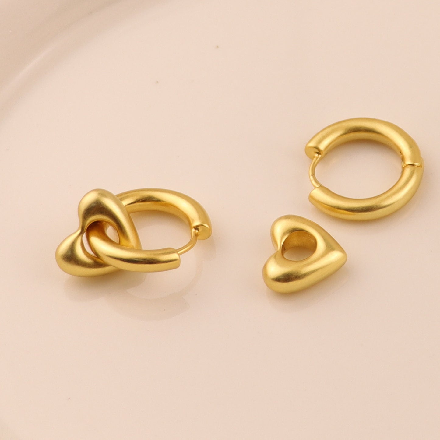 Metal Vintage Matte Thick Detachable Love Star Earrings