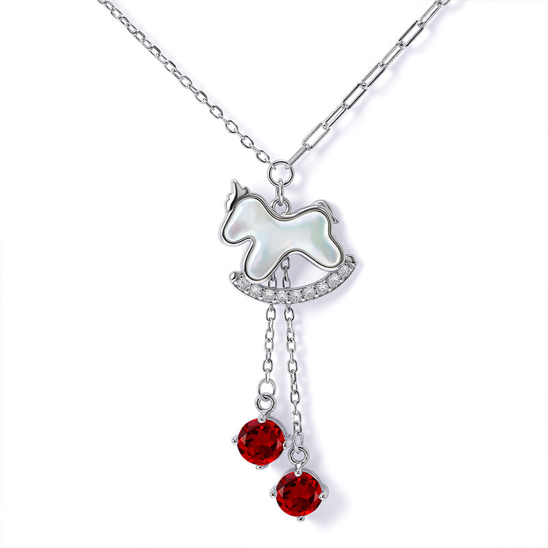 Shell Lucky Horse Female Natural Crystal Necklaces