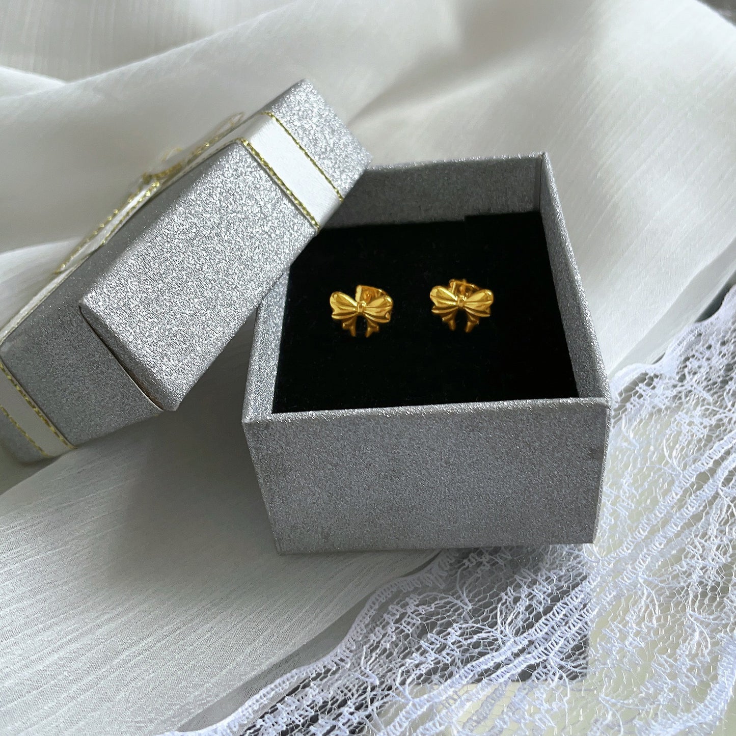 Steel Princess Series Bow Live Female Stud Earrings