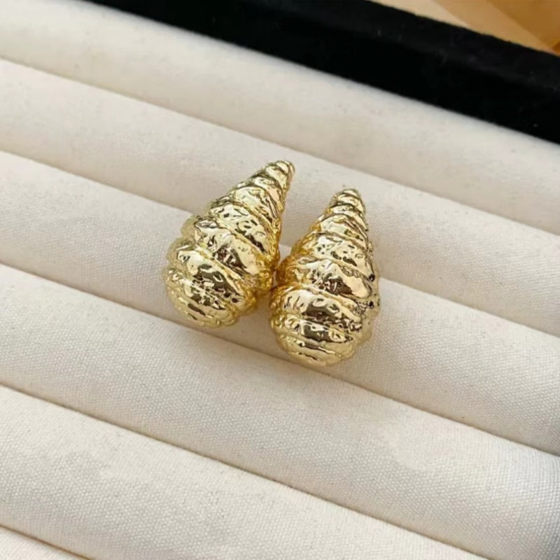 Simple Female Sier Light High-grade Small Ear Earrings