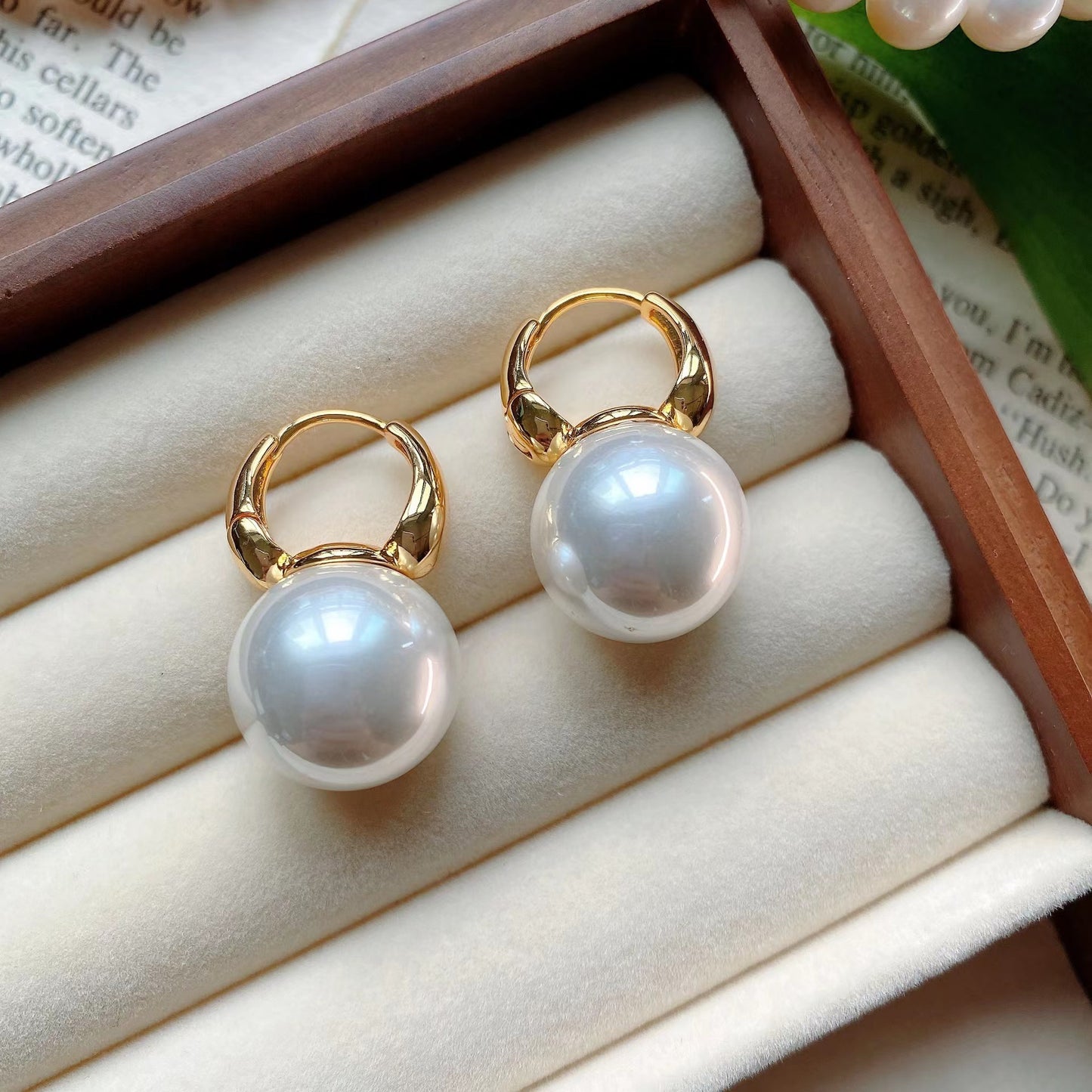 Women's Mermaid Pearl Temperament French Entry Lux Rings