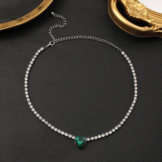 Women's Emerald Heart-shaped For Niche Design Clavicle Necklaces