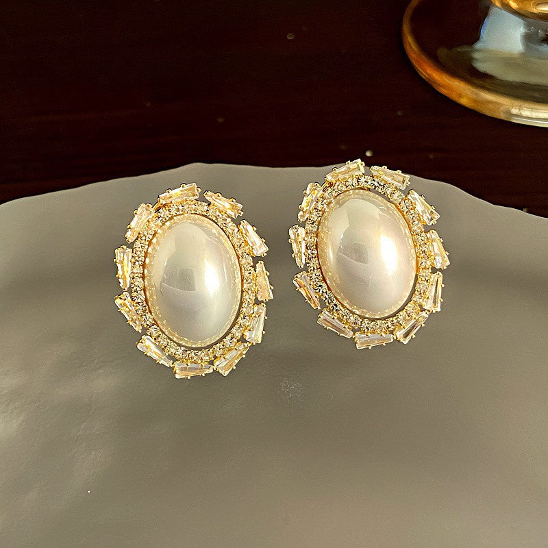 Shining Diamond Irregular Round Female Special Earrings