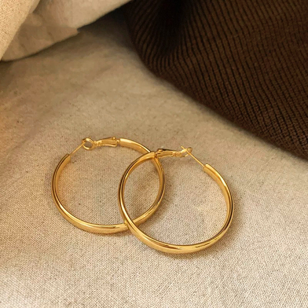 Geometric Butterfly Pearl Affordable Luxury Fashion Earrings