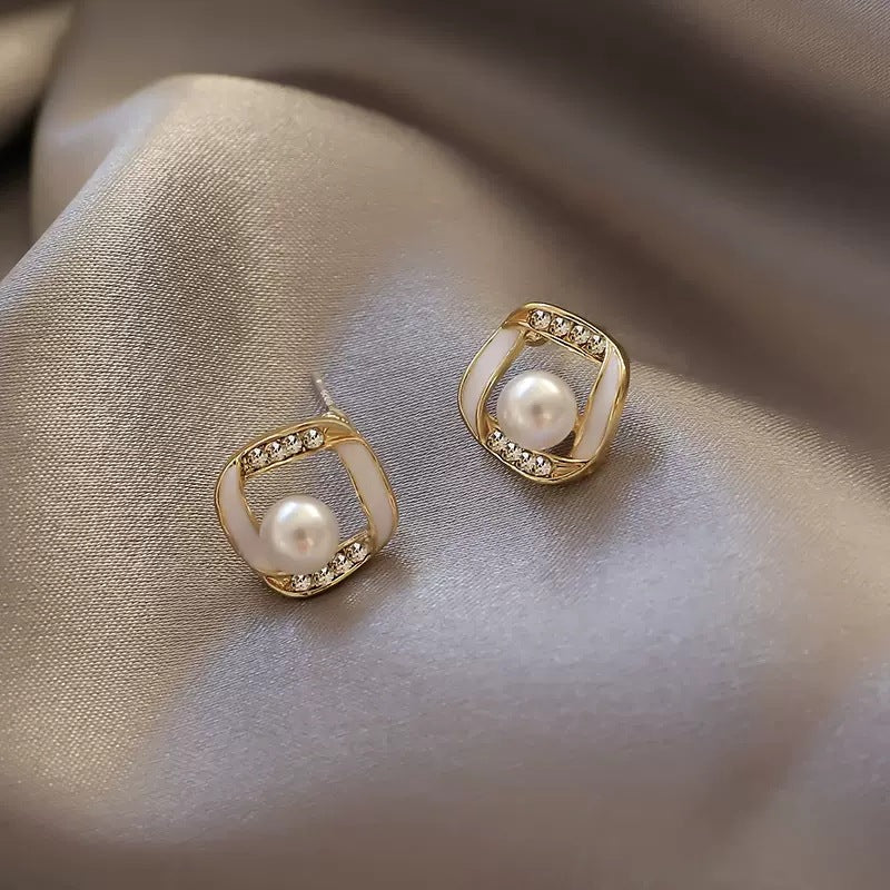 Light Luxury Diamond Female Niche Design Earrings