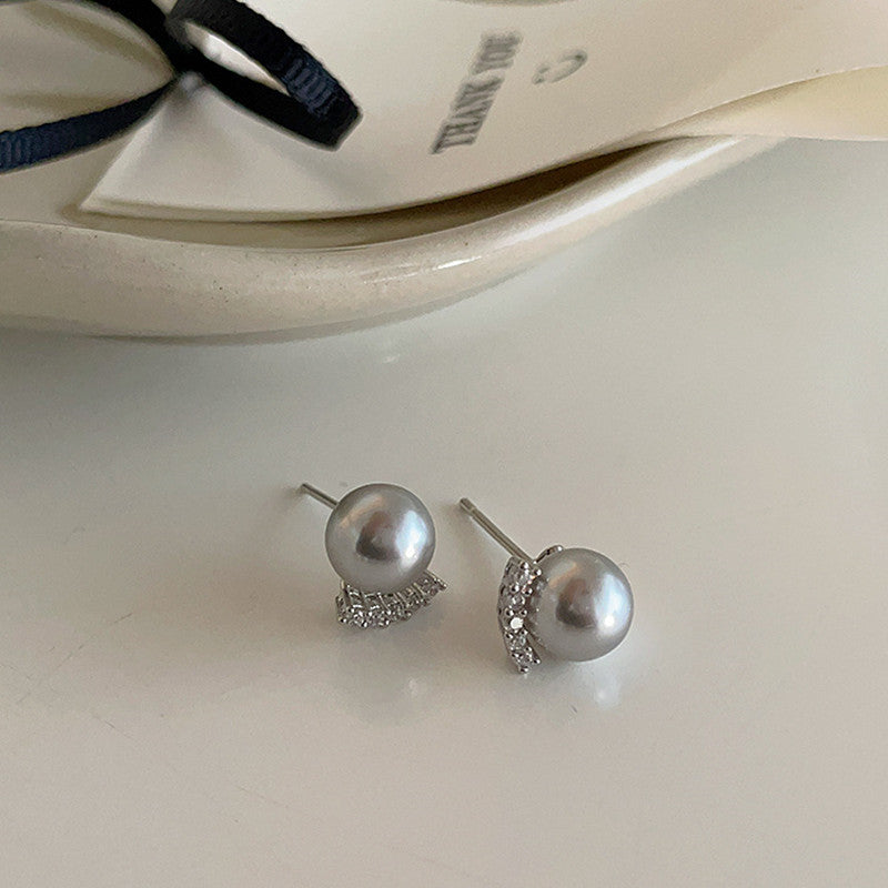 Pearl Female Niche Retro Personality Minimalism Earrings