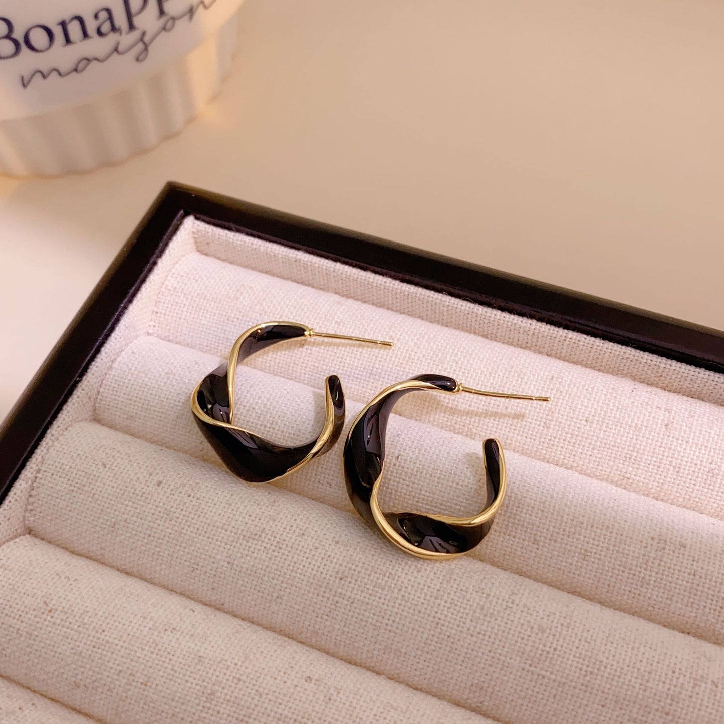 Trendy Female Light Luxury Minority French Earrings