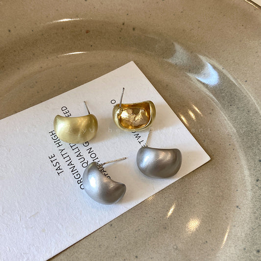 Women's Brushed Curved For Retro Style Simple Graceful Earrings