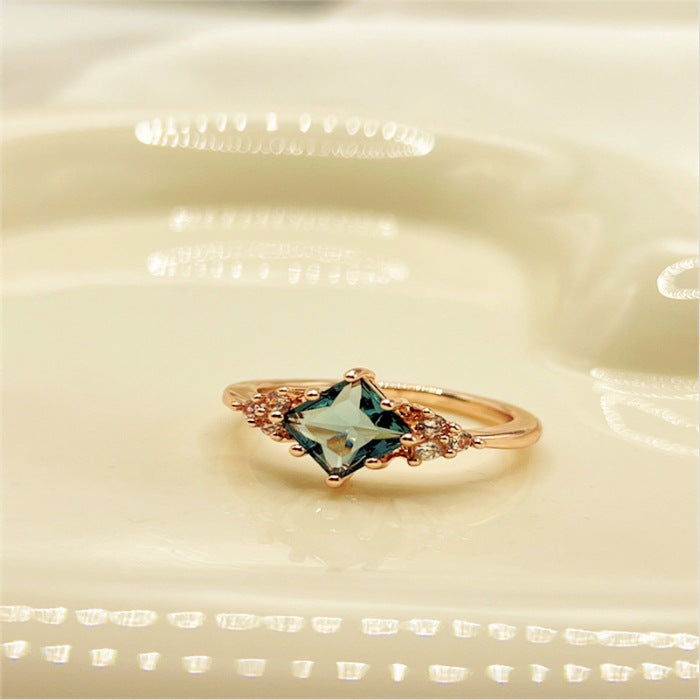 Women's Copper Inlaid Colorful Zircon Square Diamond-shaped Personalized Rings