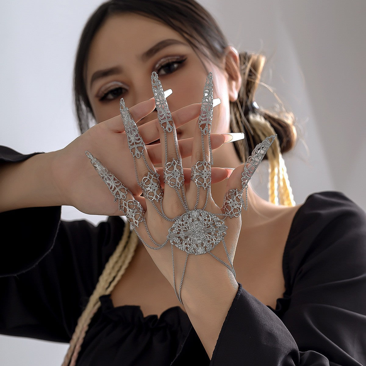 Indian Long Nail Finger High Profile Fashion Bracelets