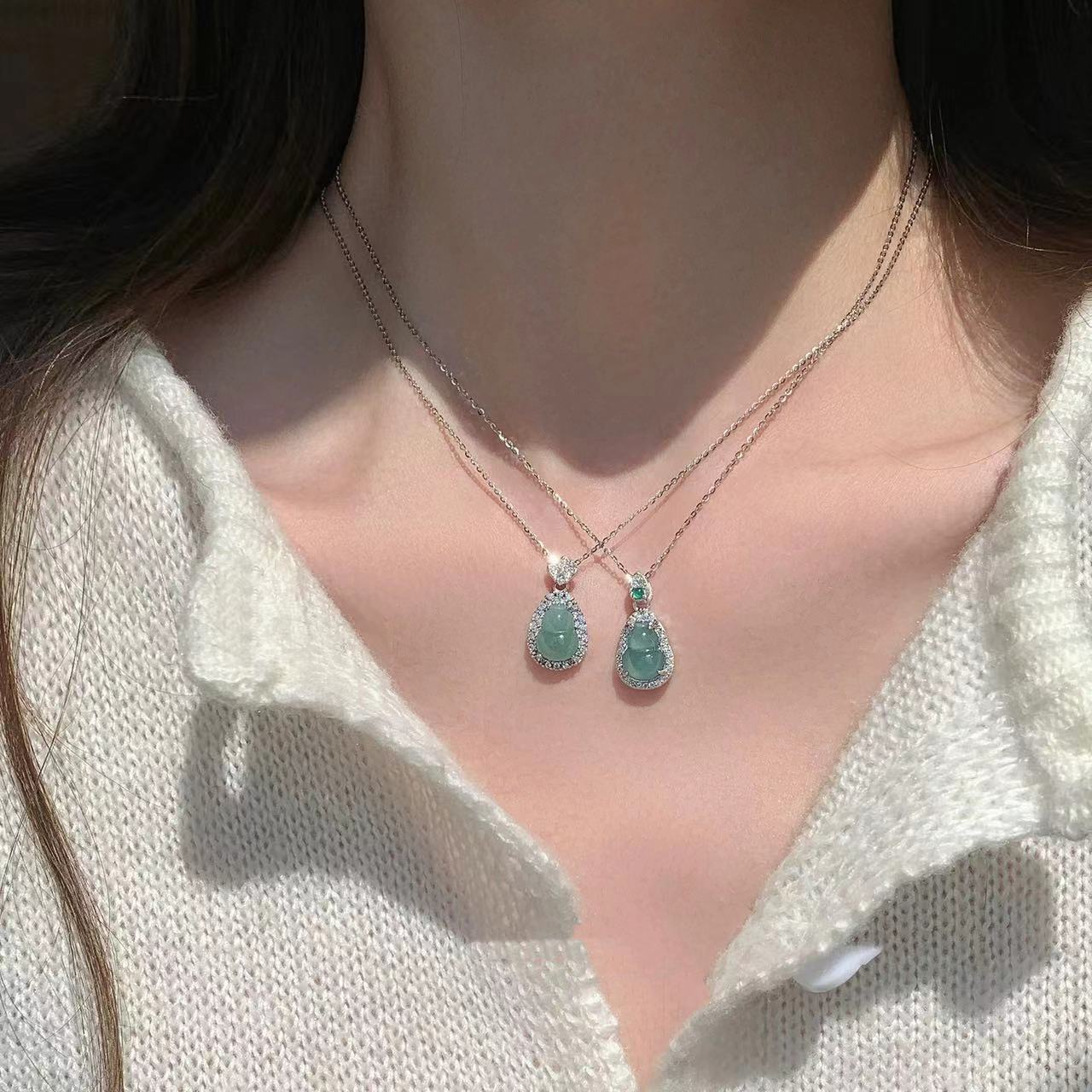 Chinese Retro Diamond Light Green Butterfly Elegant Gourd Glass Necklaces