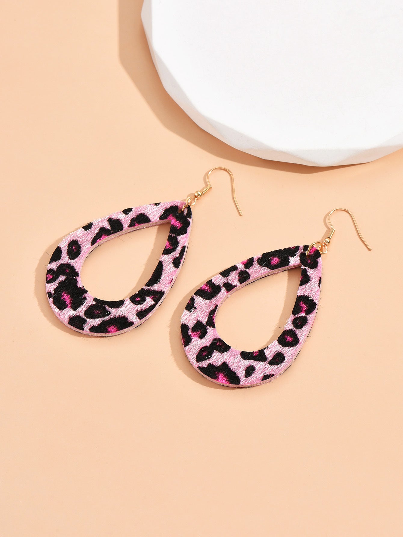 Women's Leather Horse Fur Print Hollow Water Earrings