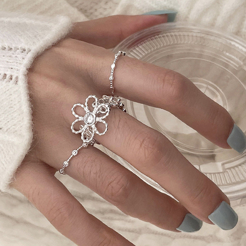 Women's Hollow Flower Open Niche Design Simple Rings