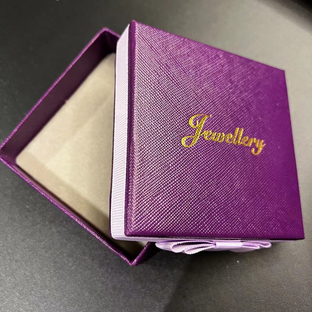 Box No Shipping For Individual Purchase Necklaces