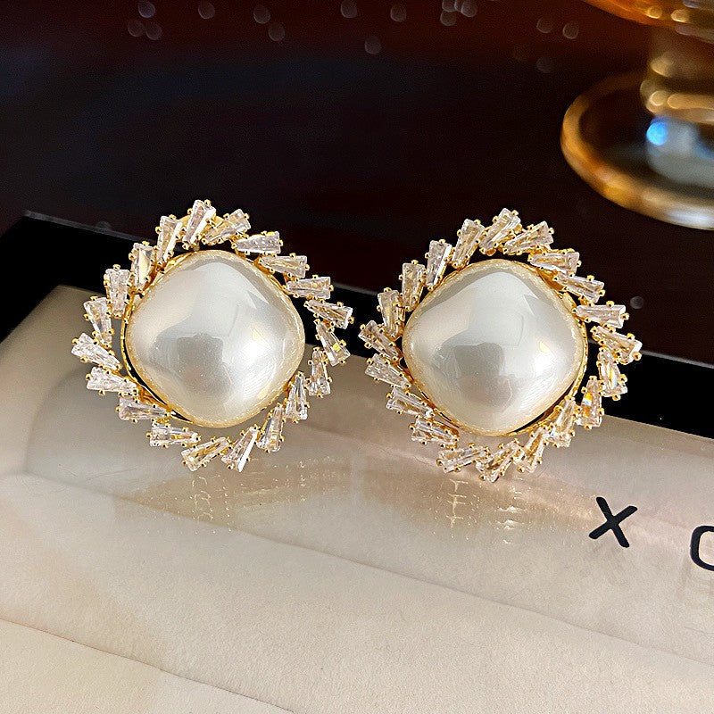 Shining Diamond Irregular Round Female Special Earrings