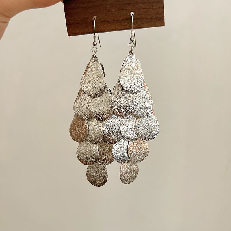Women's Luxurious Style Long Fringed Pearl Niche Design Earrings