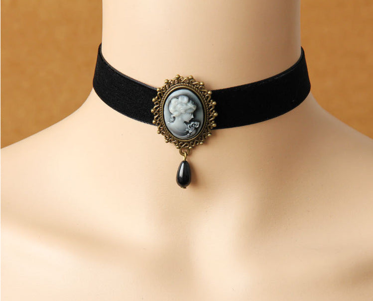 Women's Band Neckband Collar Clavicle Beauty Head Necklaces
