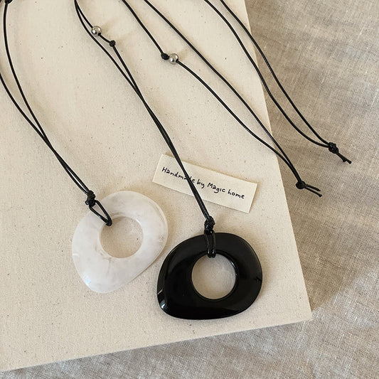 Women's Resin Long Black Rope Simple Personality Fashionable Necklaces