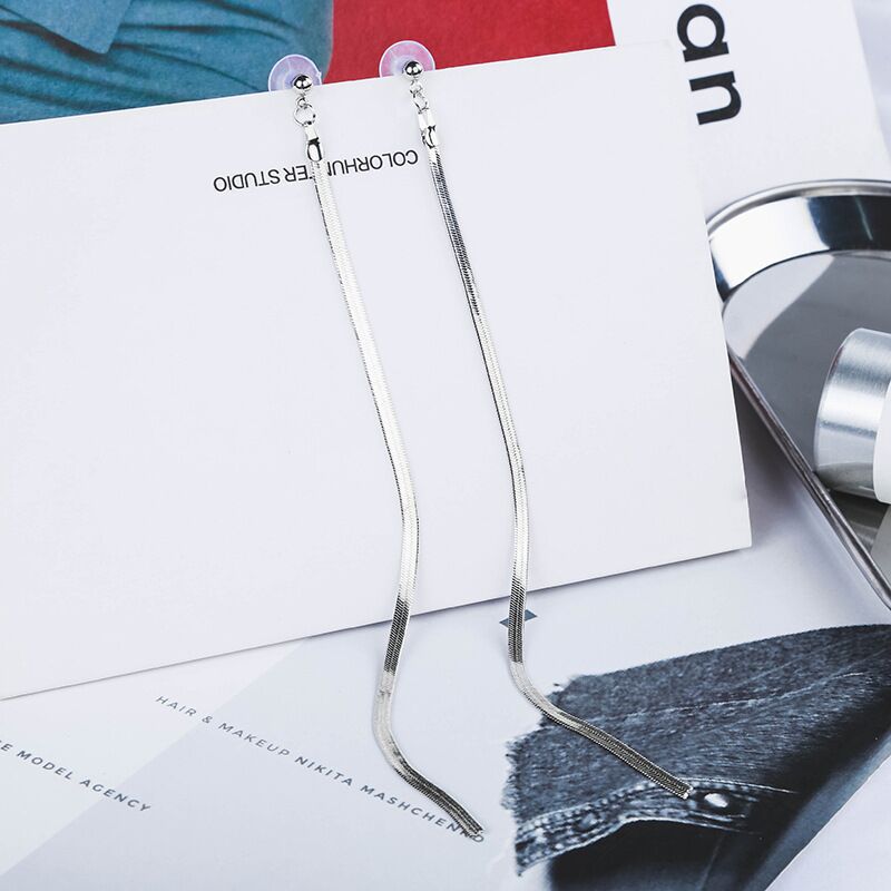 Women's Sier Pin Elegant Simple Metal Thin Chain Temperament Long Stud Earrings