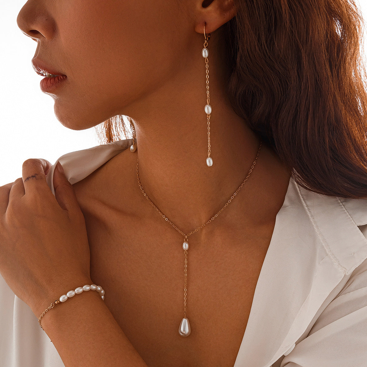 Women's Ornament French Retro Imitation Pearl Chain Necklaces
