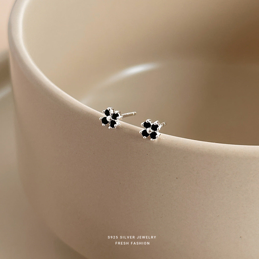 Women's Four Leaf Clover Ear Niche Personality Earrings