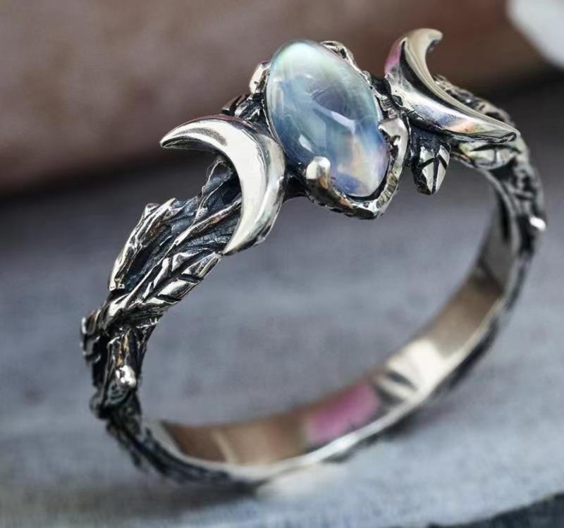 Moonstone Bohemian Retro Crescent Simple Female Rings
