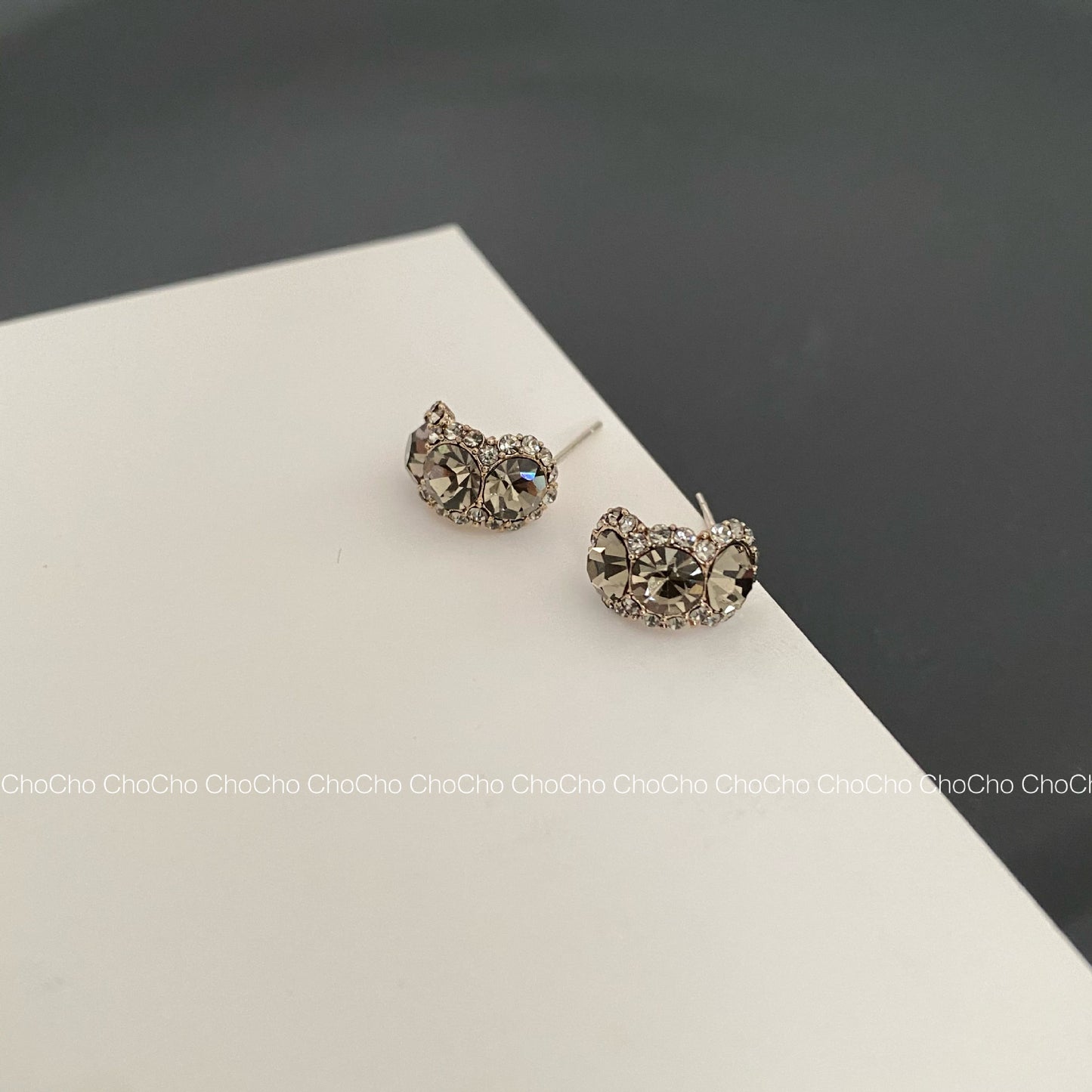 Light Luxury Diamond Female Niche Design Earrings